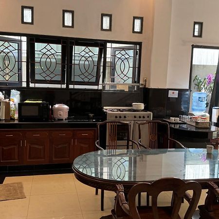 Fora Capsule Hostel Tuban كوتا المظهر الخارجي الصورة