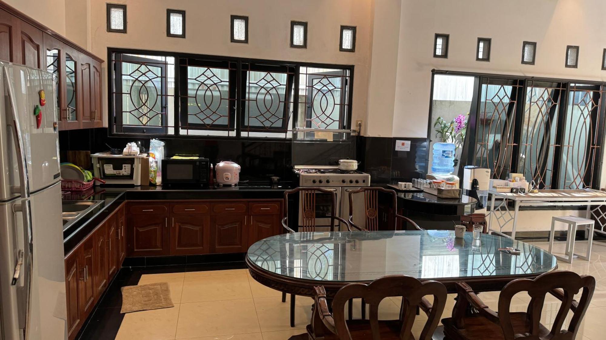 Fora Capsule Hostel Tuban كوتا المظهر الخارجي الصورة