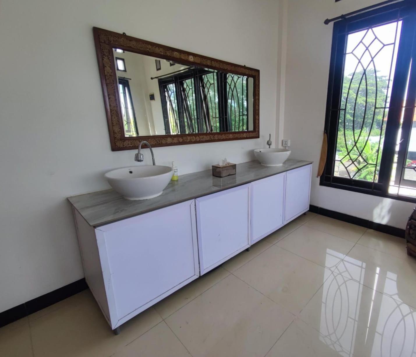 Fora Capsule Hostel Tuban كوتا المظهر الخارجي الصورة